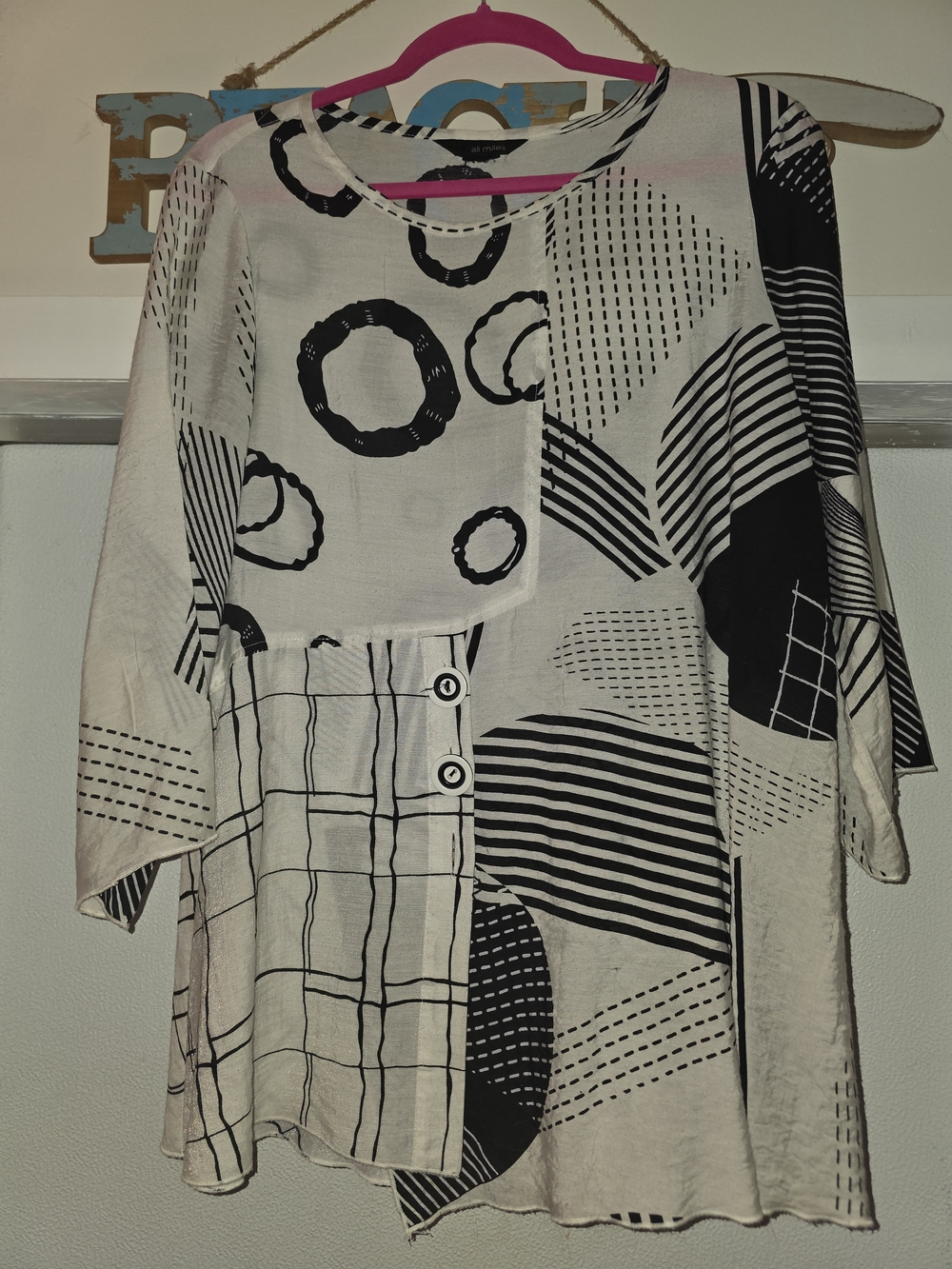 Ali Miles Geometric Black and White Abstract Tunic